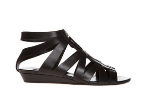 Mini wedge Sandals with cut out details - Black